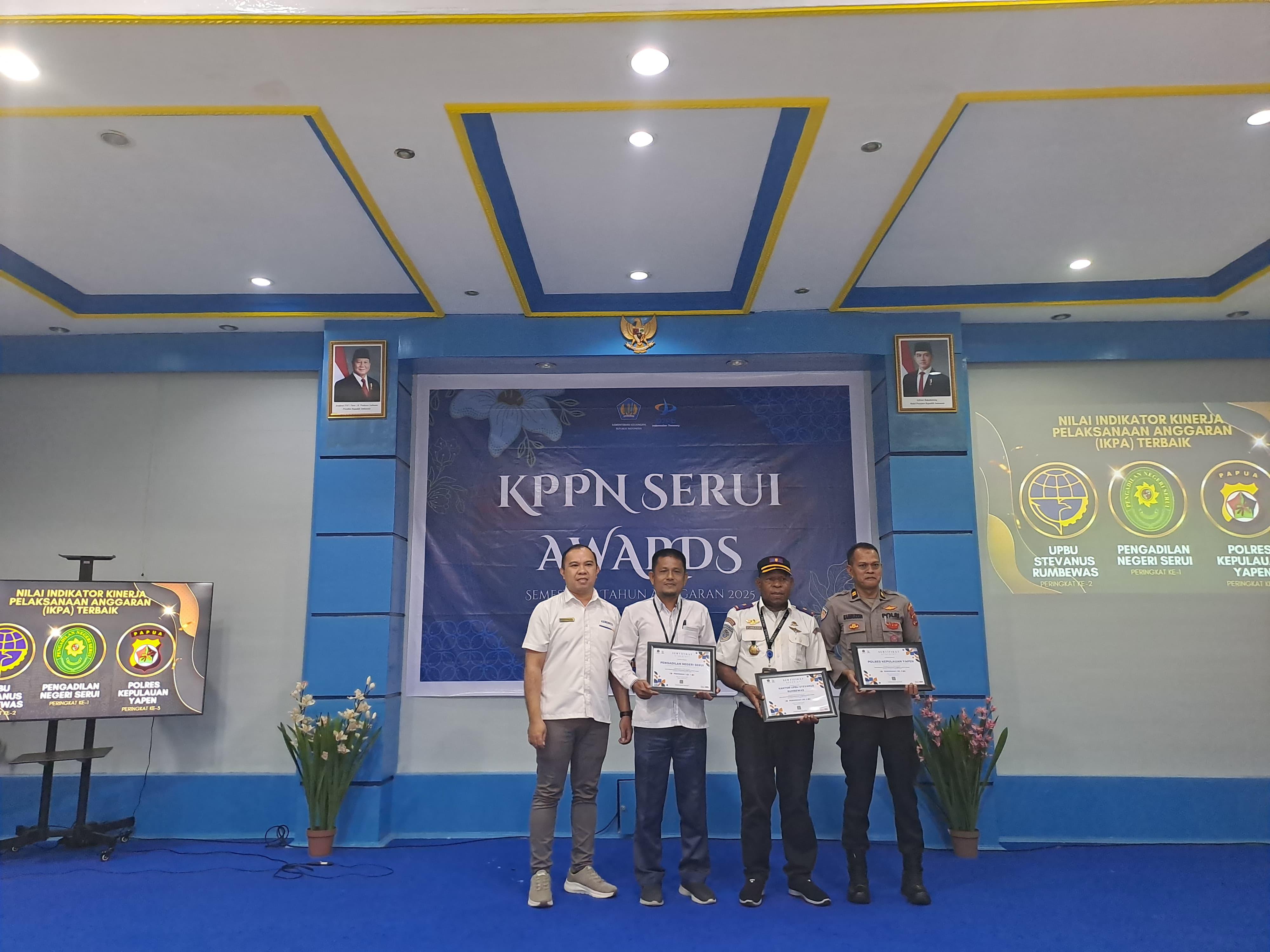 AURETO! PN Serui Borong Tiga Penghargaan di KPPN Serui Awards