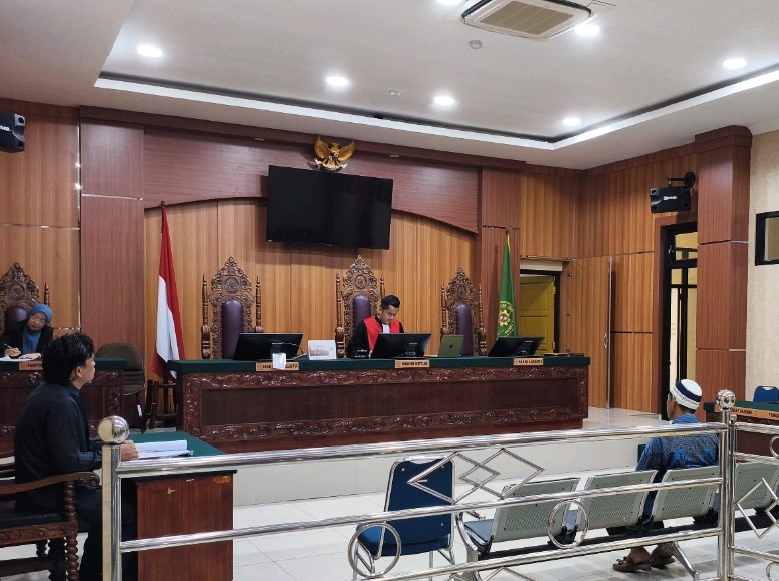 Hakim Jatuhkan Pidana Pengawasan dalam Kasus Penganiayaan Ringan di Tanah Datar