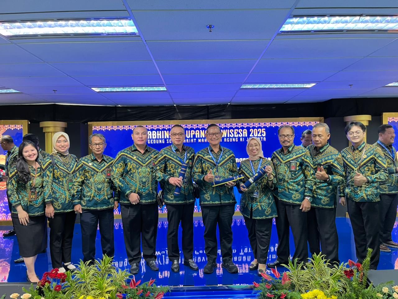 Dok. Ketua PT Jawa Tengah dan Aparatur PT Jawa Tengan di Acara Abhinaya Upangga Wisesa Tahun 2025.