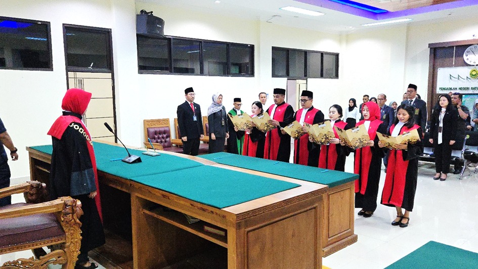 Ketua PN Batusangkar Ingatkan Kembali Pesan Ketua MA pada Pelantikan Hakim Baru