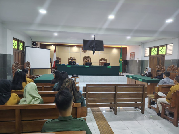 Ketua PN Pekalongan Tekankan Aparaturnya Hindari Pelayanan Bersifat Transaksional