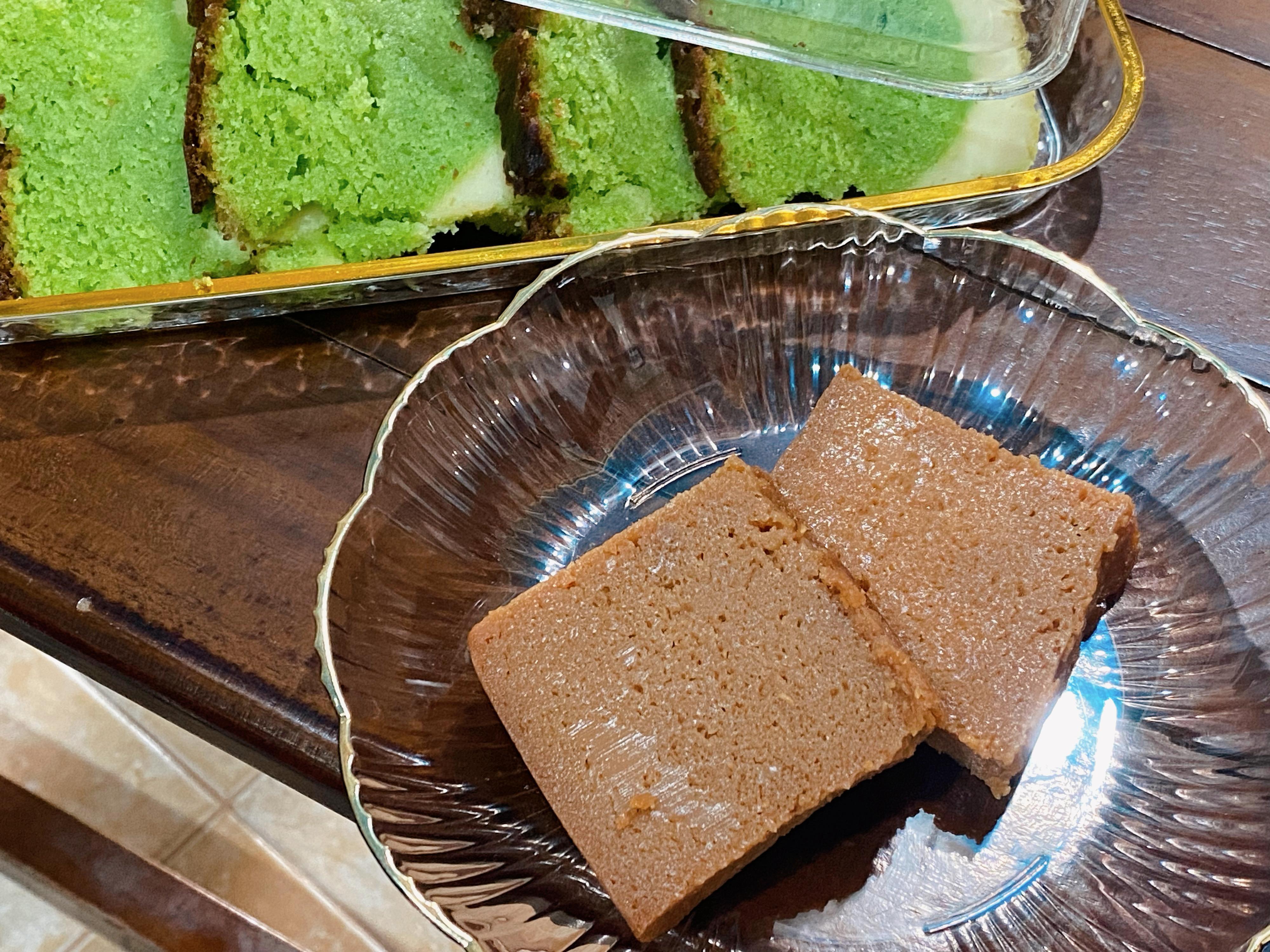 Kue 8 Jam: Manis, Legendaris dan Filosofis