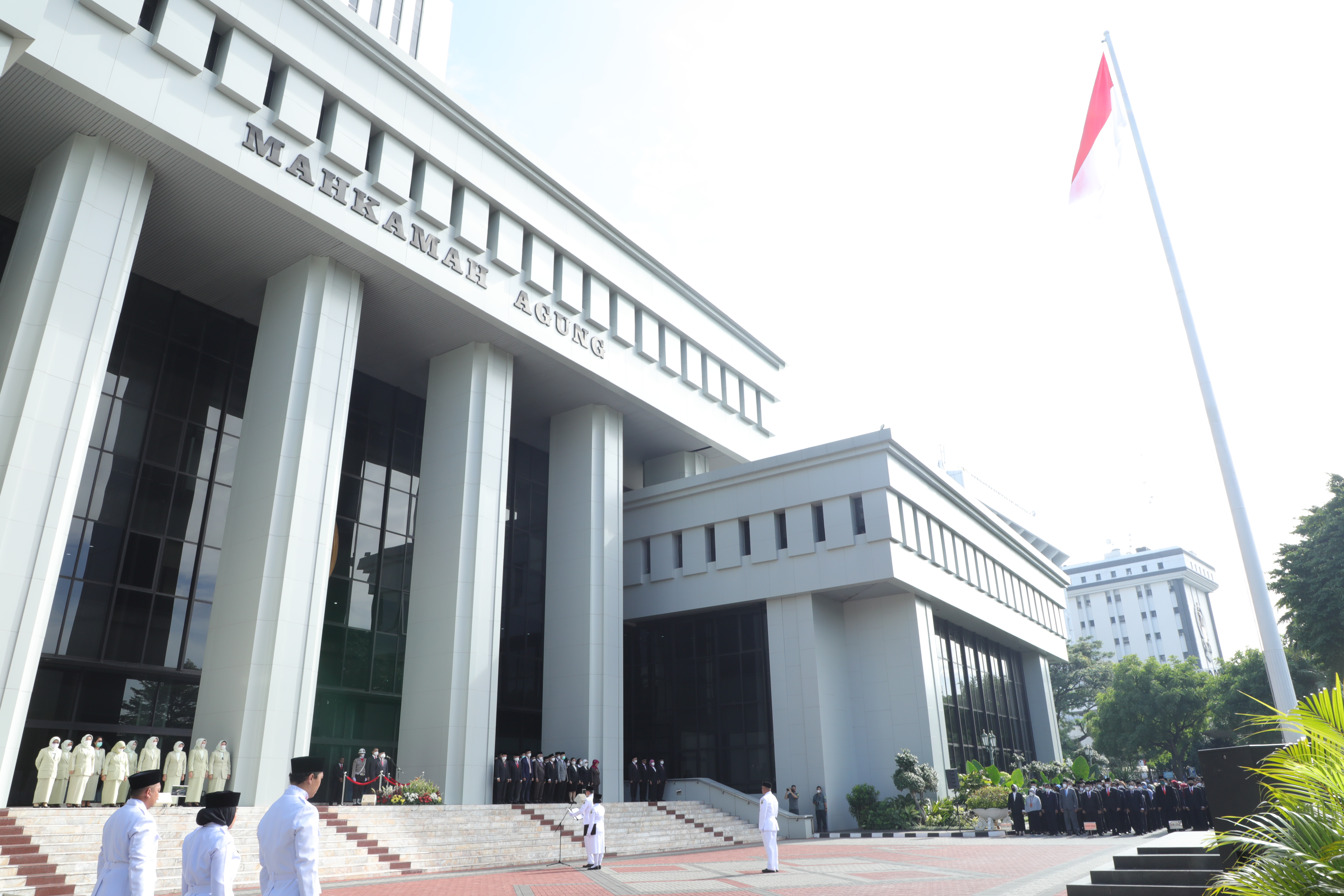 Landmark Decision: Pidana Denda Tak Dapat Diganti Pidana Kurungan dan Wajib Dibayar