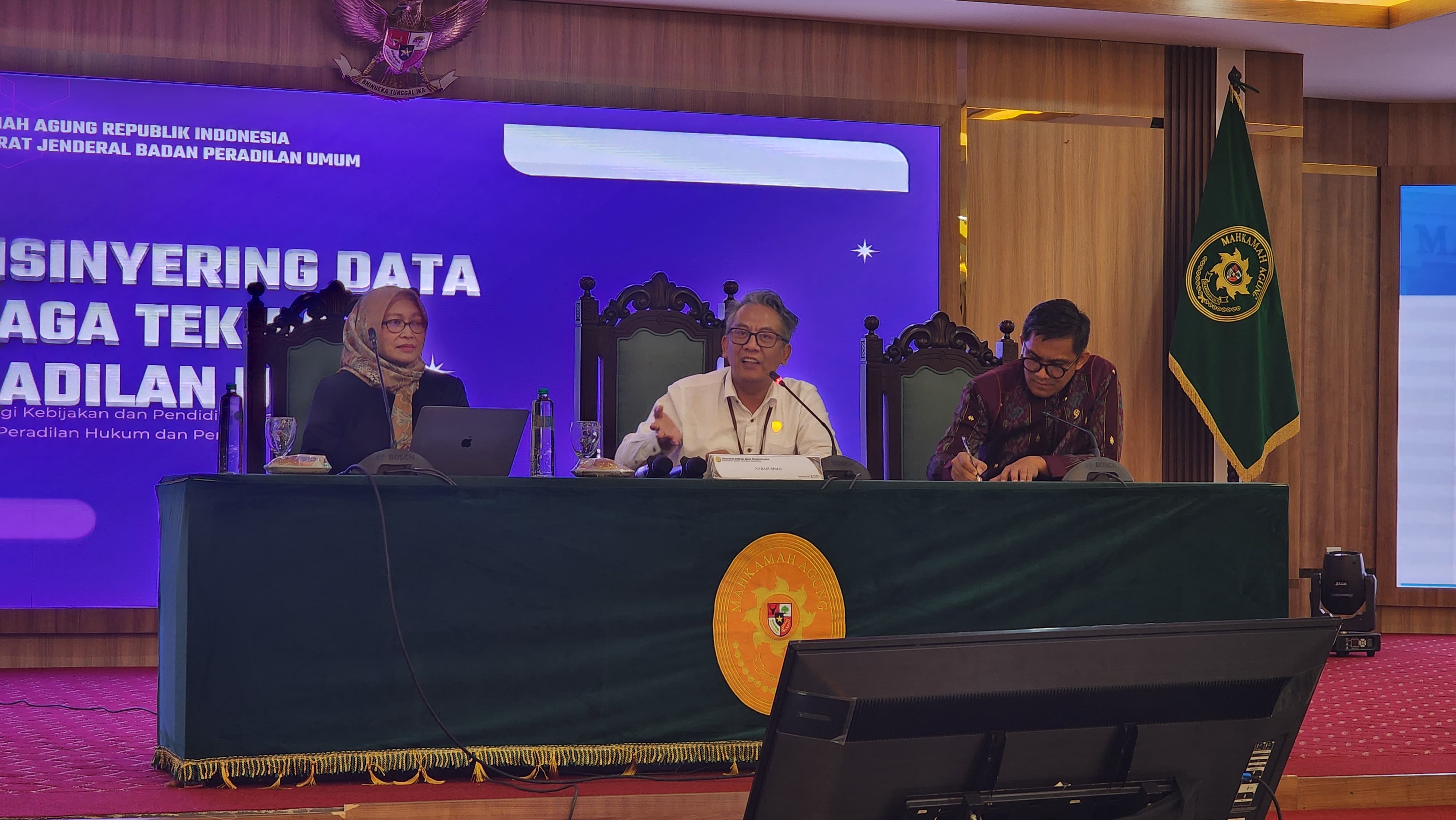 Meneropong Penilaian Talenta SDM Berbasis Teknologi di MK