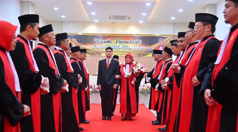 PN Banda Aceh Gelar Wisuda Purnabakti untuk Hakim Arnaini