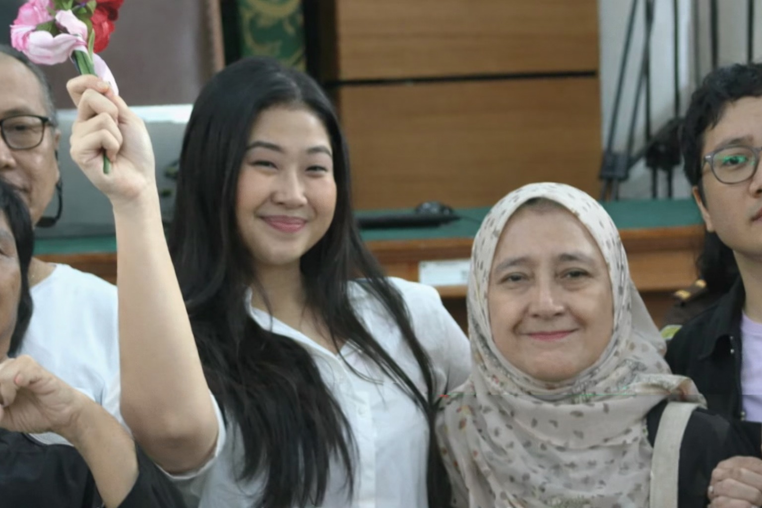 PN Jaksel Terapkan KUHP Baru, Laras Faizati Dihukum Pidana Pengawasan