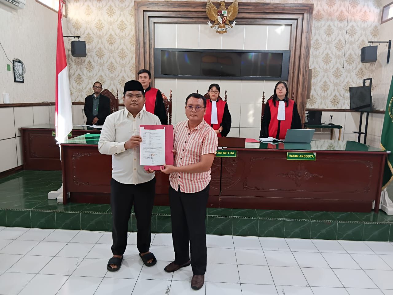 PN Muara Bungo Damaikan Konflik Tetangga Lewat Keadilan Restoratif