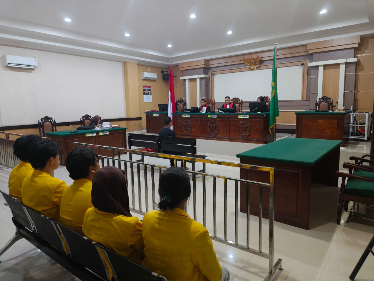 PN Singkawang Tunjukkan Transparansi Persidangan kepada Mahasiswa STIH