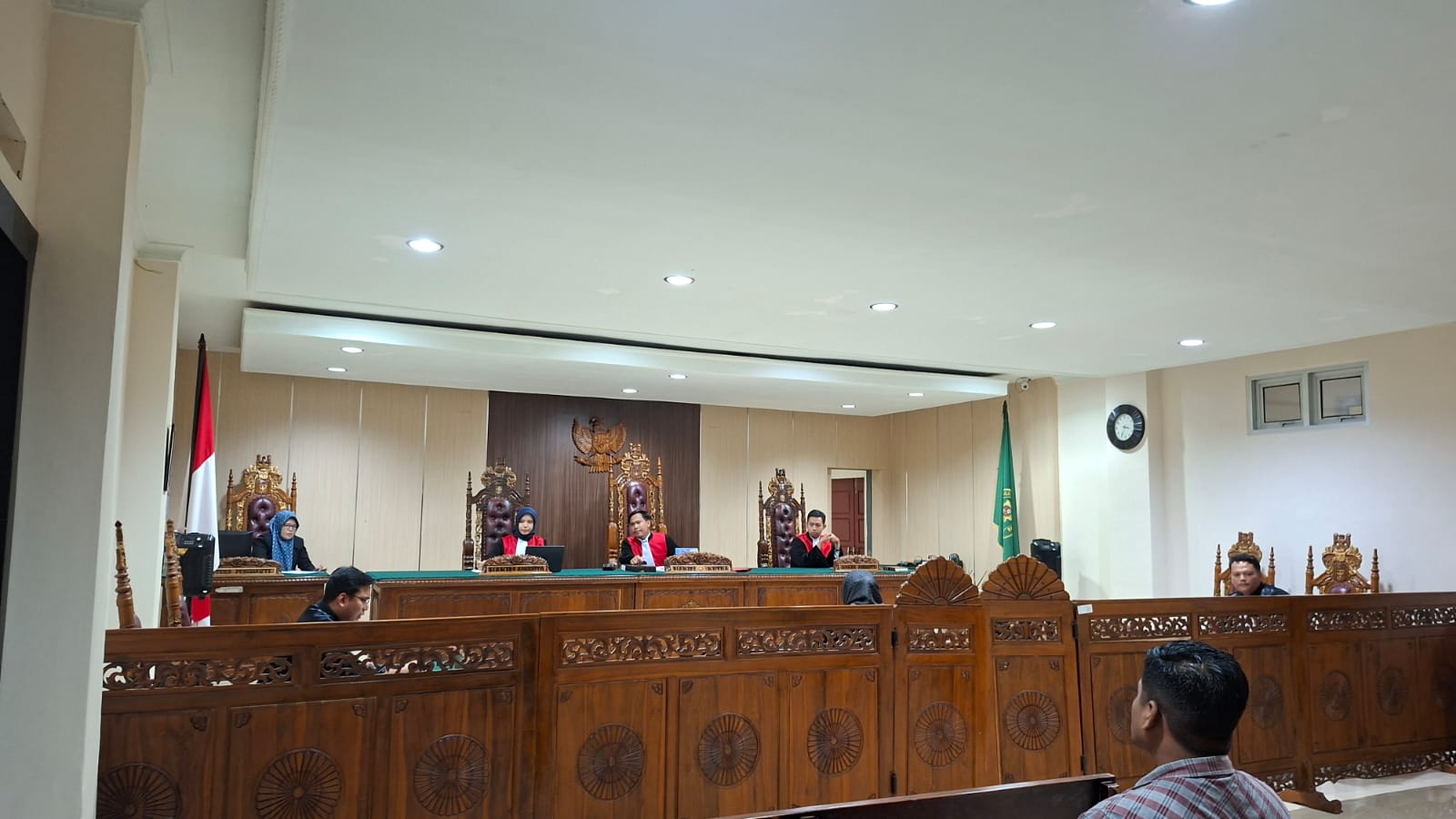 Tangis Haru di Ruang Sidang, Ibu Dua Anak di Bengkulu Dipidana Pengawasan