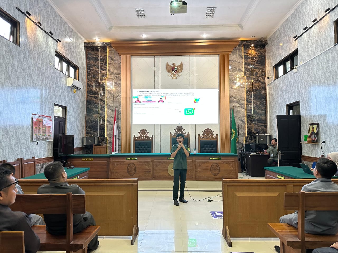 Transformasi Digital PN Bangkalan Lewat SIPECUT & Buku Tamu