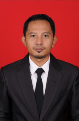 Dr. Miftakhul Huda, S.H., M.H.-Hakim Ad Hoc PHI pada PN Surabaya